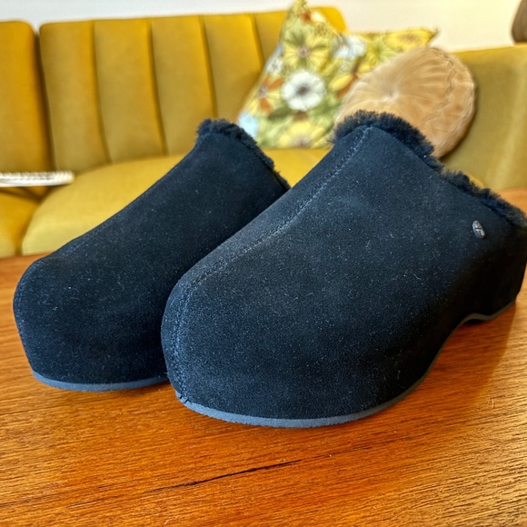 EMU AUSTRALIA WOMEN'S NAHN CLOG/SLIPPER - Picture 1 of 3
